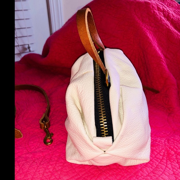 🕯Eleven Thirty KATIE MINI Leather Shoulder Bag 🕯 - Picture 8 of 9